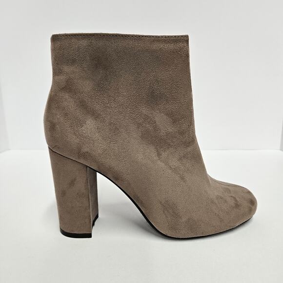 D Heart Taupe Faux Suede Ankle Boots Wrapped 3.5" Block Heel Size 5.5 - Picture 1 of 8